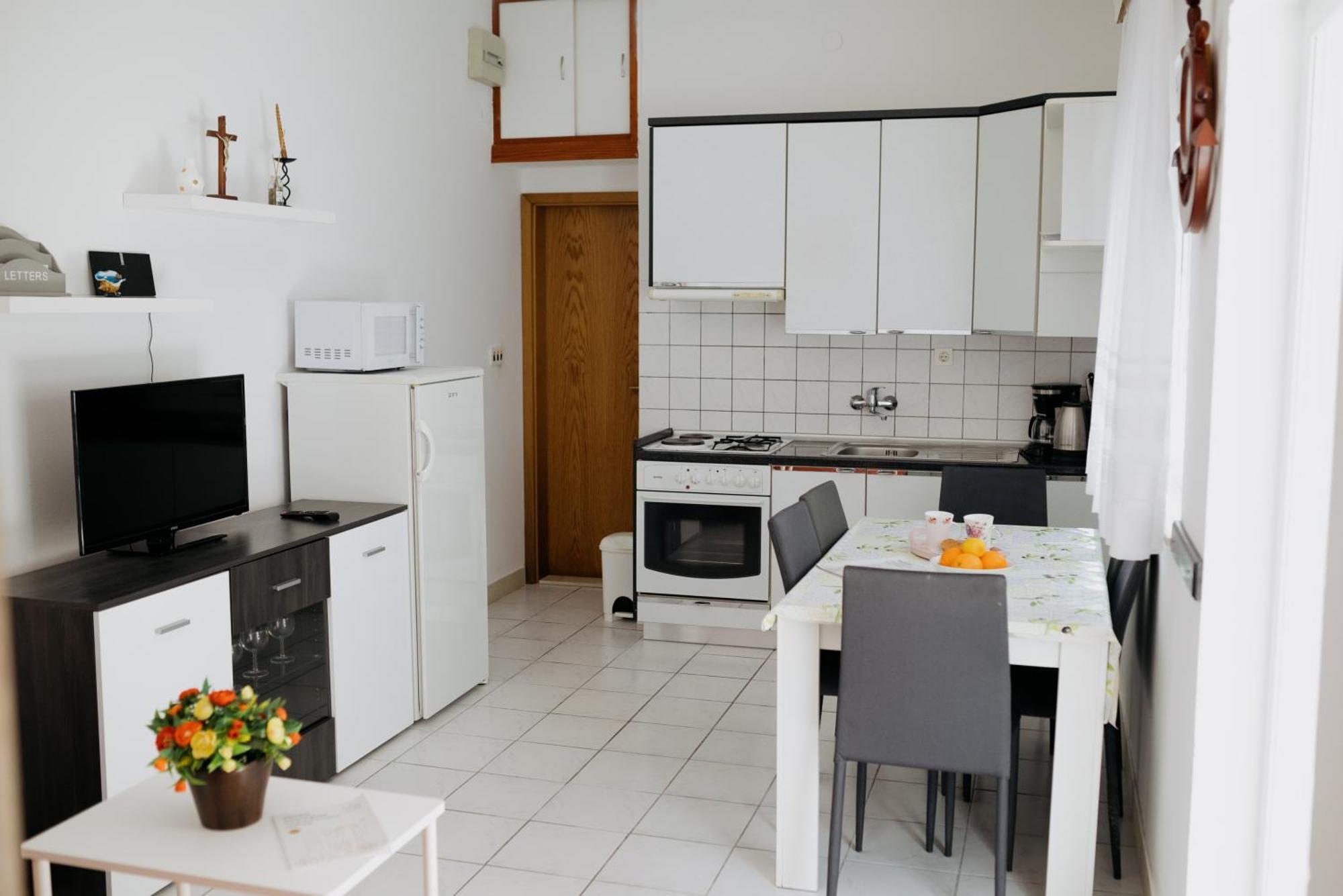 Apartments Coric Trogir Eksteriør billede